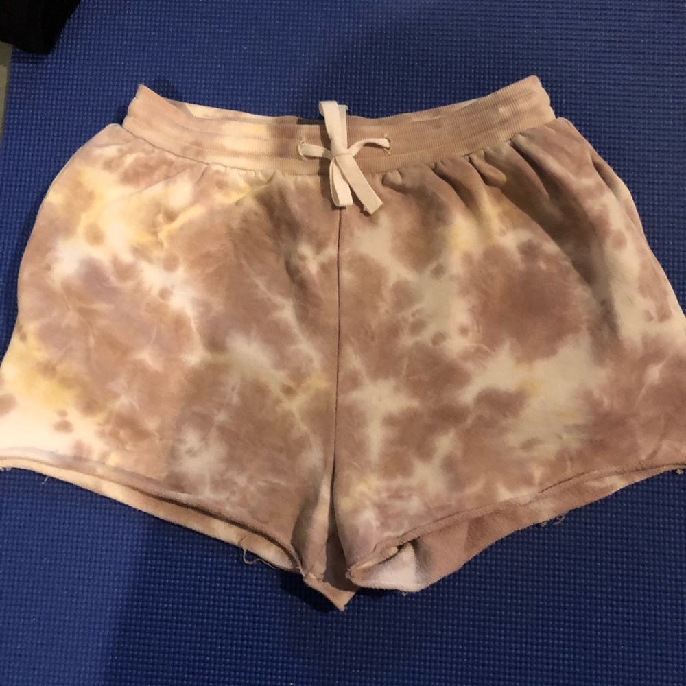 Tie dye shorts with pockets